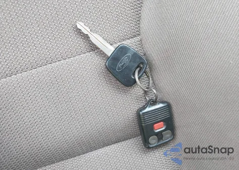 2001 Ford Escape Xlt from USA, damaged, VIN 1FMYU031X1KF79043